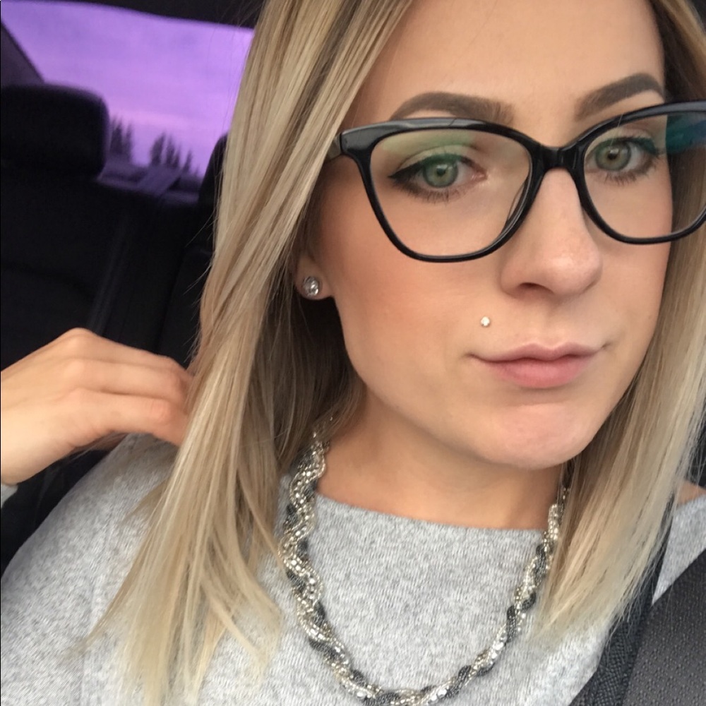 Meet your Posher, Kaitlan